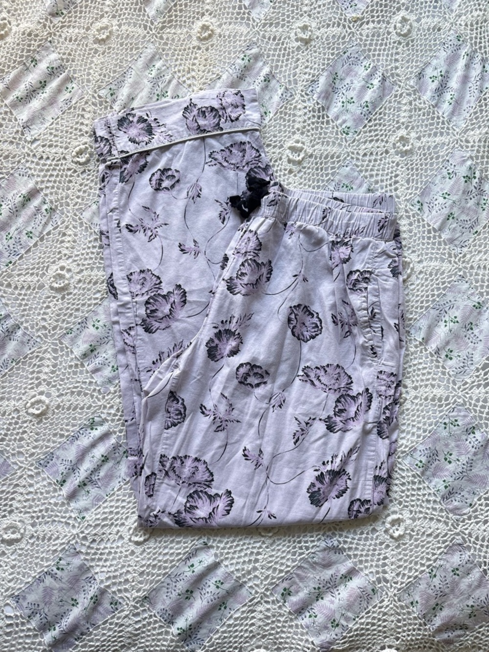 victoria’s secret lilac floral pajama pants